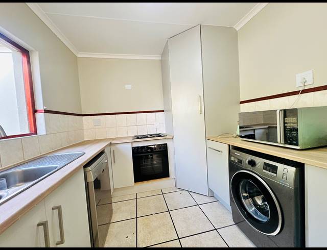 3 BEDROOM CLUSTER TO LET IN CRAIGAVON